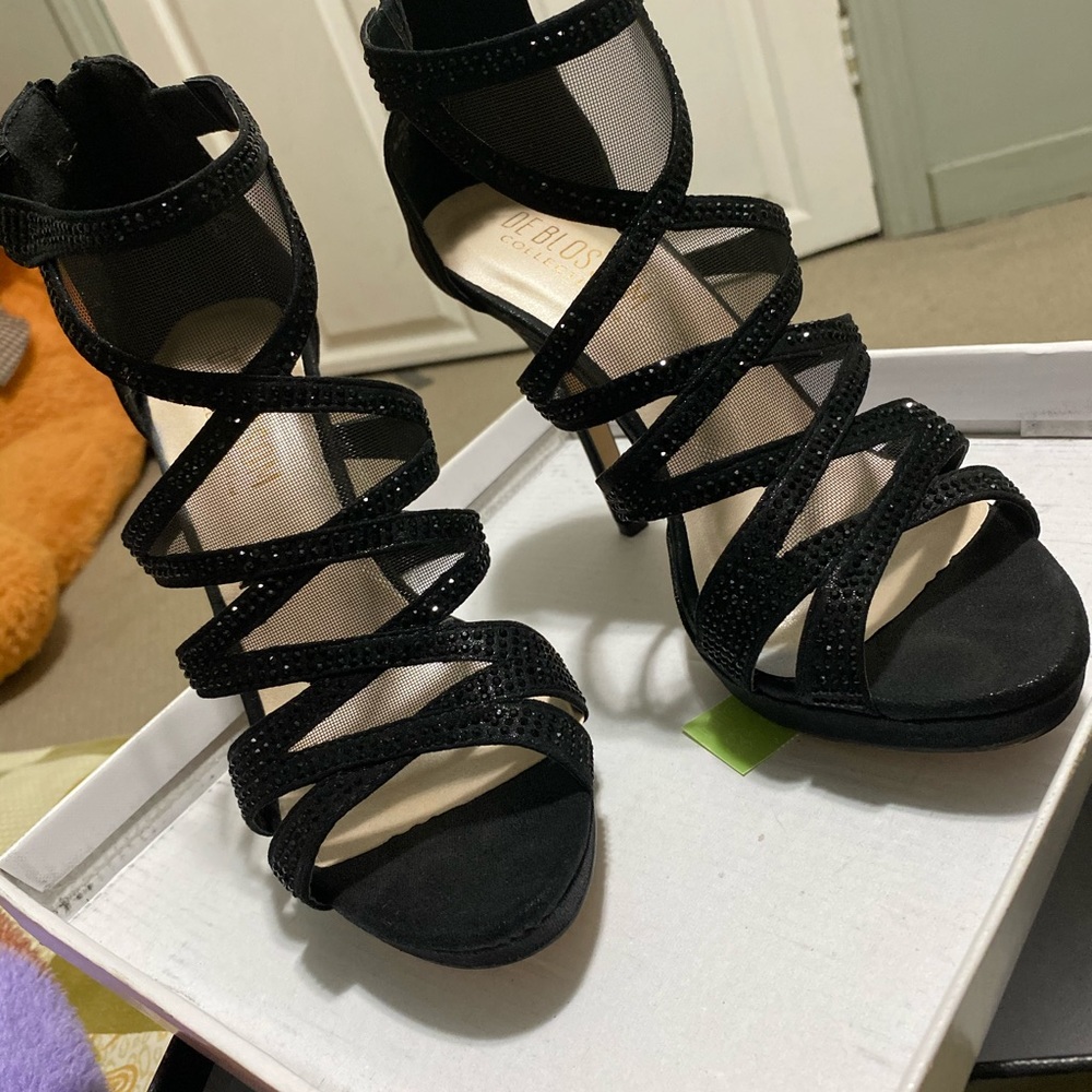 Heels - Picture 8 of 14